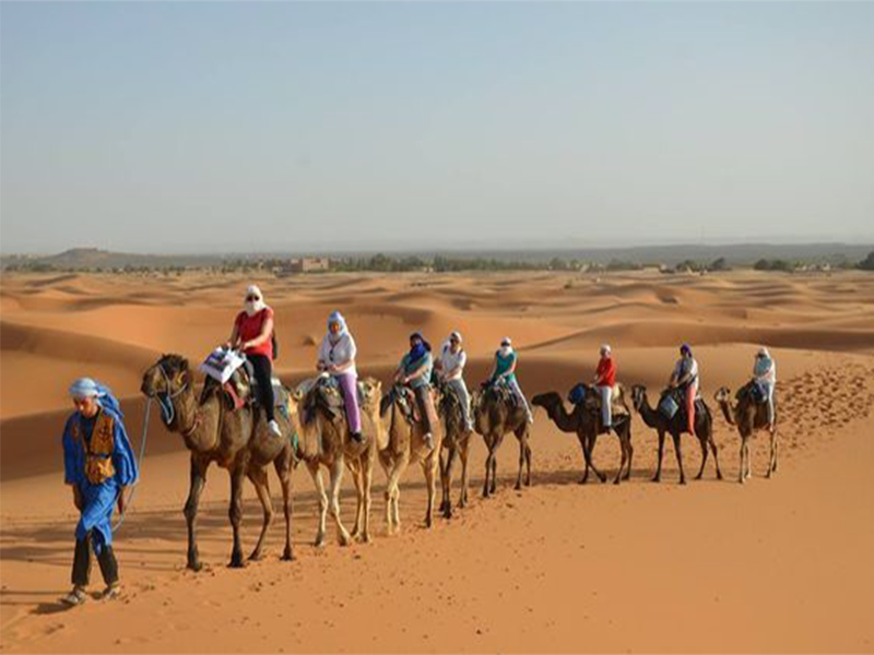 5 días desde Ouarzazate por Merzouga desierto a Fez